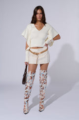 MELANIA LONG SLEEVE FLUTTER SLEEVE SWEATER