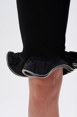 DAINTY DETAILS RUFFLE HEM TAILORED SHORT