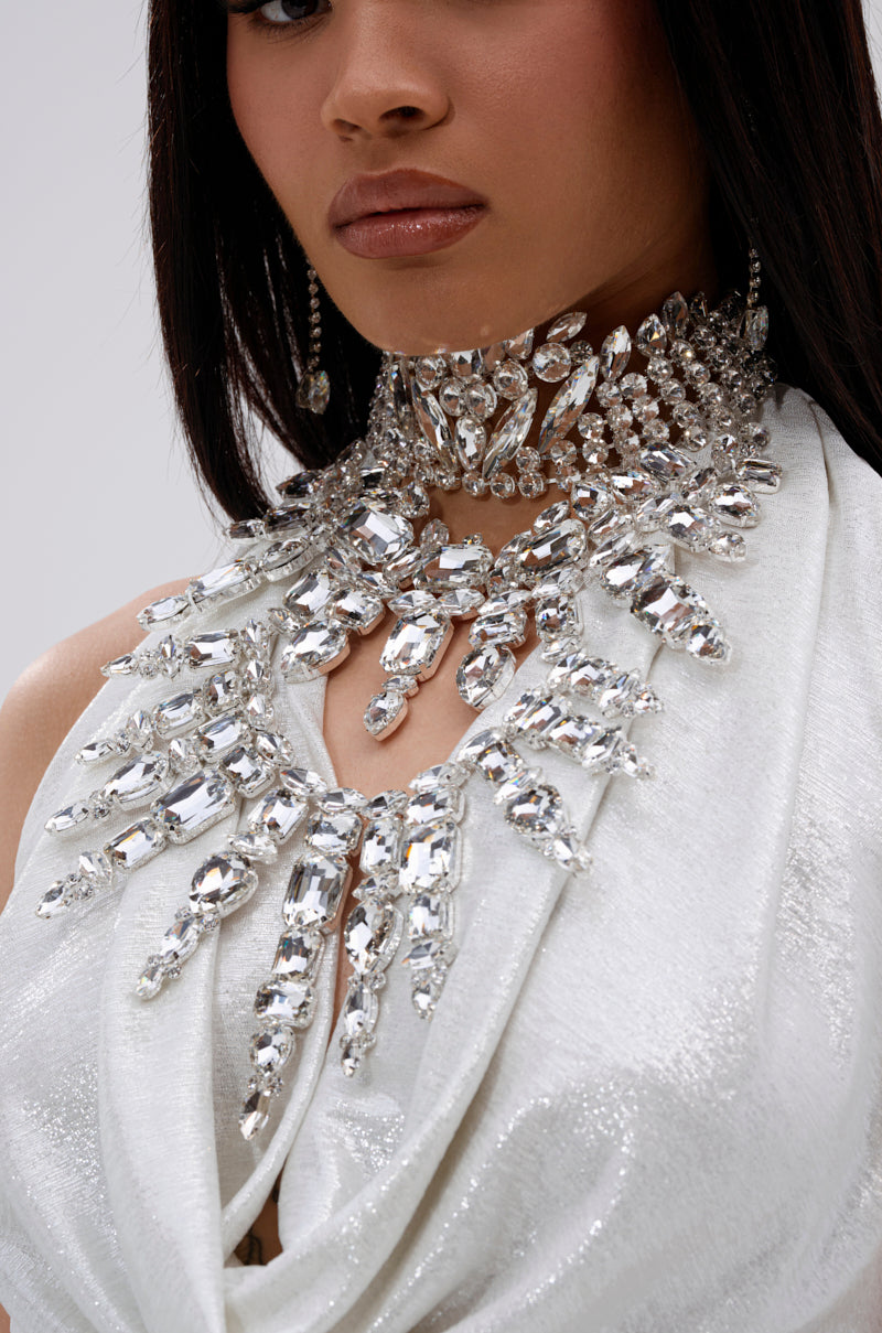 IM THE STATEMENT NECKLACE