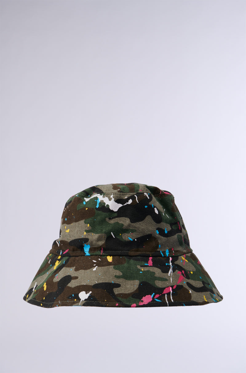 PAINT ME CAMO BUCKET HAT