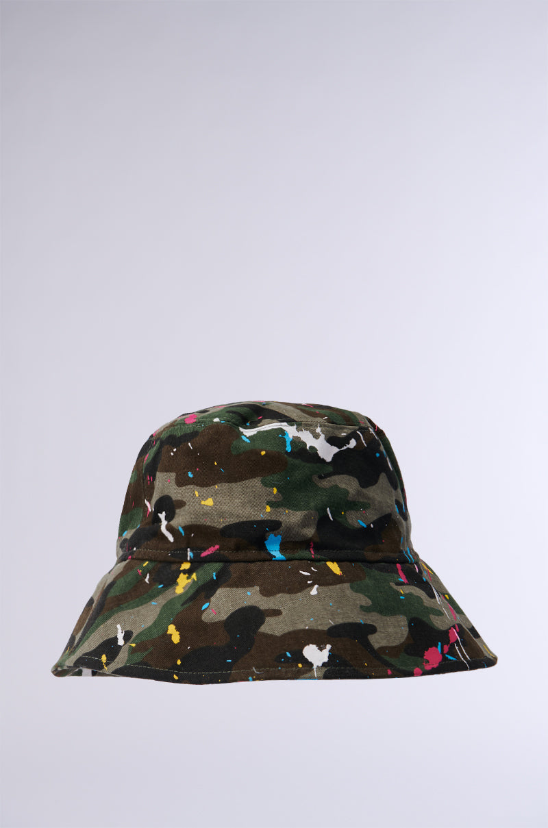 PAINT ME CAMO BUCKET HAT