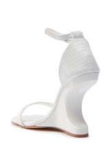 AKIRA AALTO WHITE SANDAL