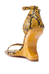 AKIRA AALTO YELLOW SNAKE SANDAL