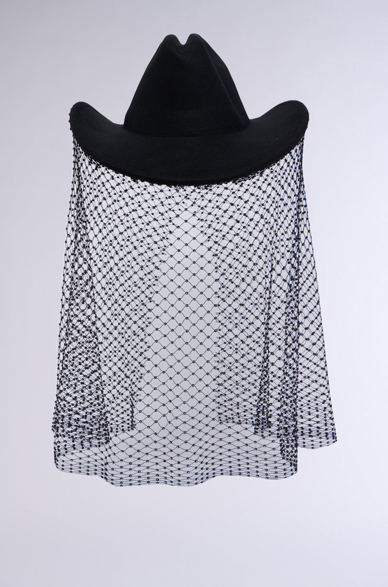 I SEE WHAT I NEED COWBOY HAT
