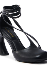 AZALEA WANG BUIKY BLACK PUMP
