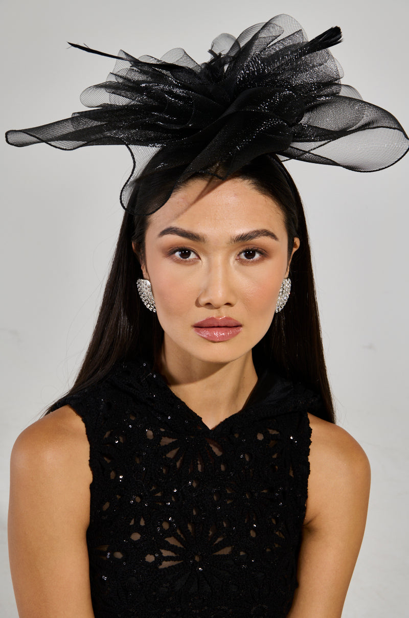 BORN TO THRIVE FASCINATOR