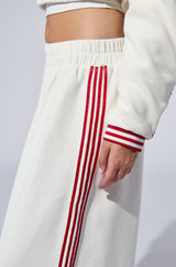 LULA WAFFLE KNIT SPORTY PANTS IN WHITE