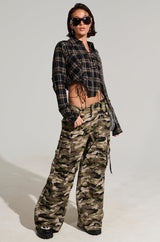STREET STYLE WIDE LEG CAMO PANT