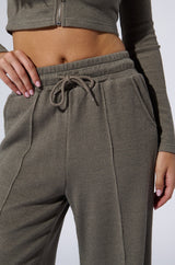 EYES ON ME WIDE LEG SWEAT PANT IN GREY