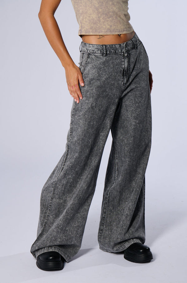 DONT STOP MOVIN TROUSER