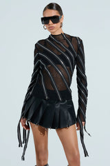 CROSS ZIP MESH TOP