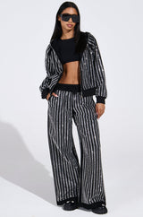 SPARKLE QUEEN ZIP UP SWEATSHIRT
