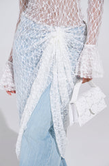 LILY LACE BLOUSE IN WHITE