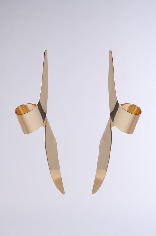 TWISTED UP EARRING