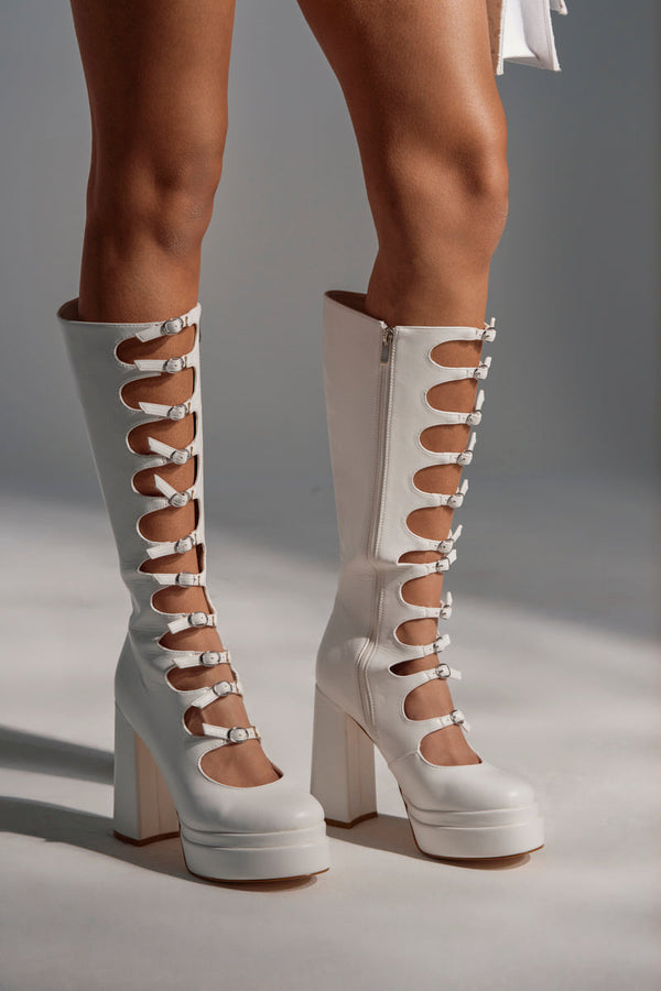 AZALEA WANG MARRIGOLD BOOT IN WHITE