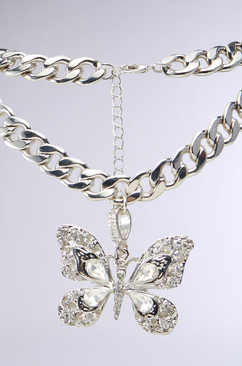 FLY AWAY PENDANT NECKLACE