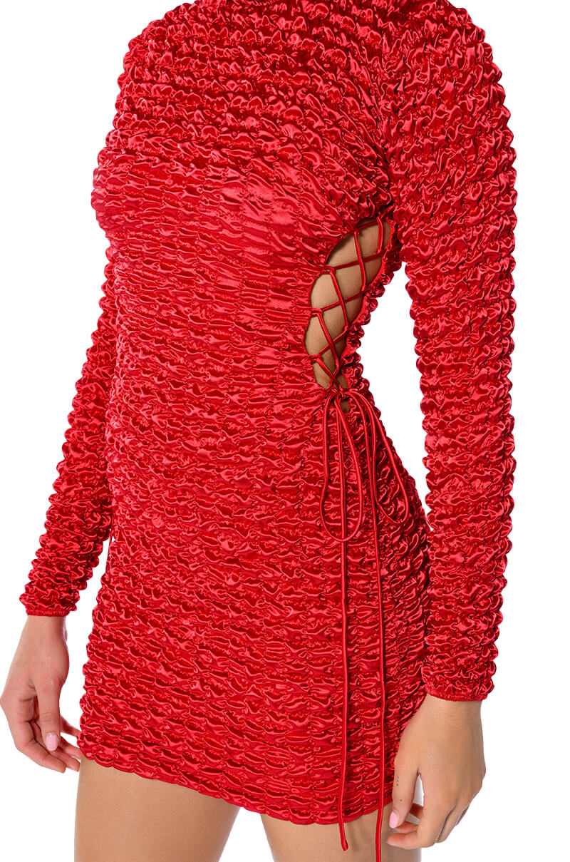 BEAUTIFUL SOUL BUBBLE STRETCH LONG SLEEVE MINI DRESS