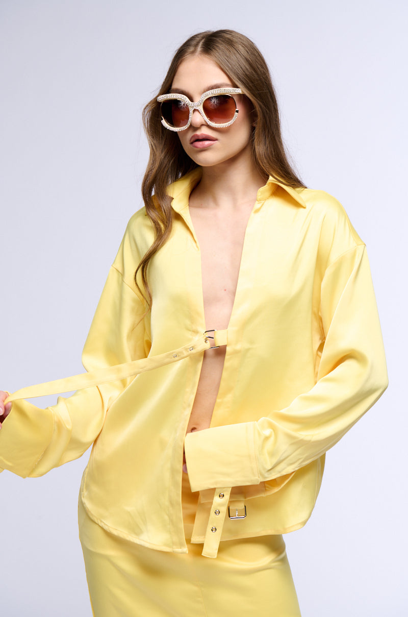 BELLISSIMA SATIN FINISH COLLARED BLOUSE IN YELLOW