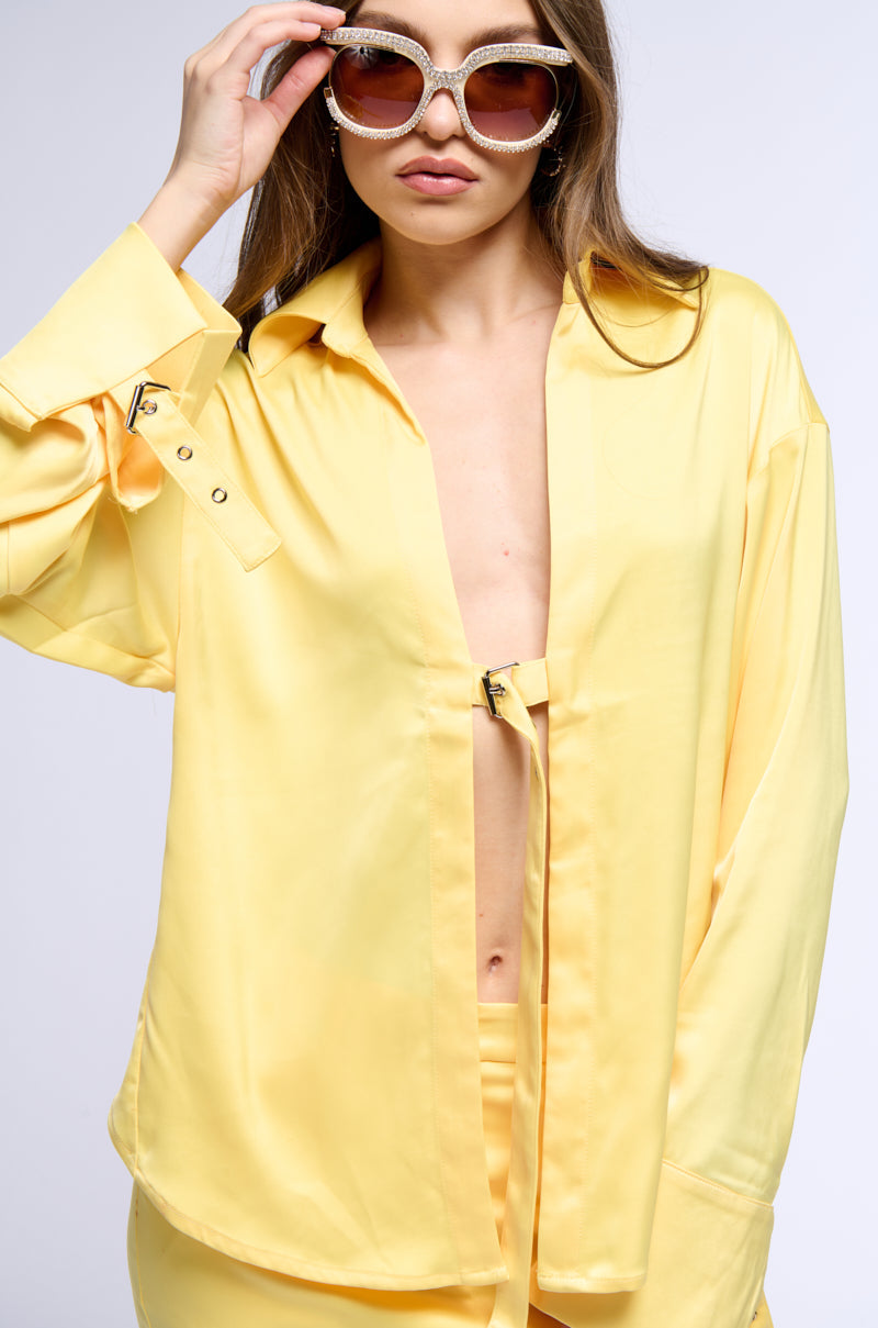 BELLISSIMA SATIN FINISH COLLARED BLOUSE IN YELLOW