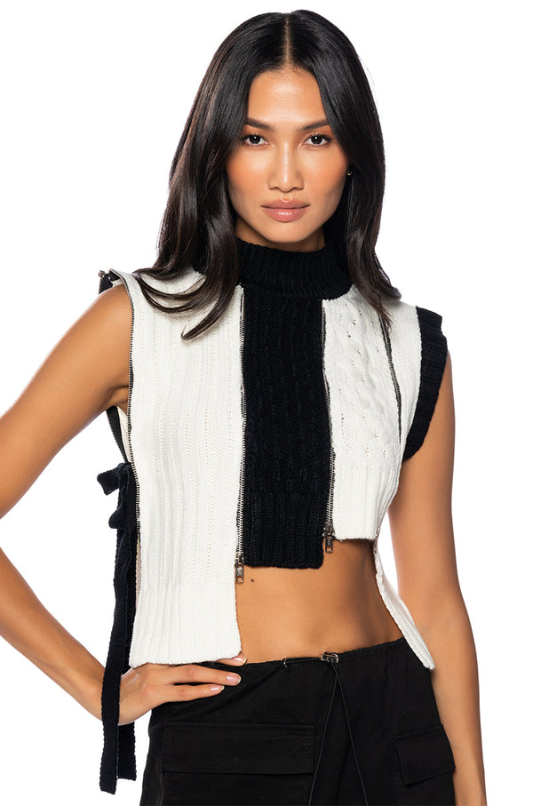 BLIND FOR YOUR LOVE ZIPPER DETAIL SLEEVELESS SWEATER