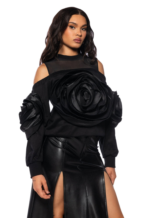 BLOOMING LONG SLEEVE CUT OUT SHOULDER SWEATSHIRT