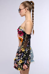 BOTANICAL BEAUTY CROPPED SHEER SLEEVE TOP