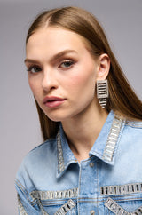 BUCKLE UP EARRING