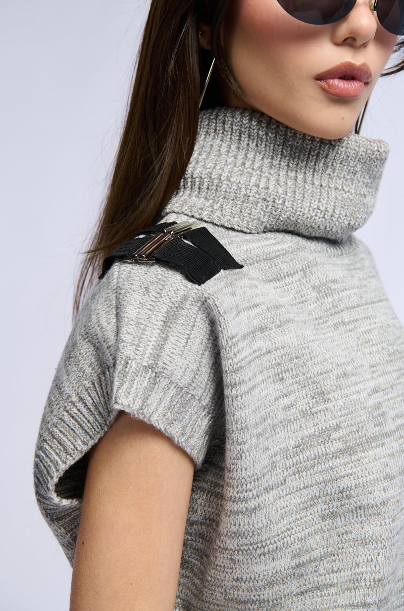 BUCKLE UP SLEEVELESS TURTLENECK SWEATER TOP