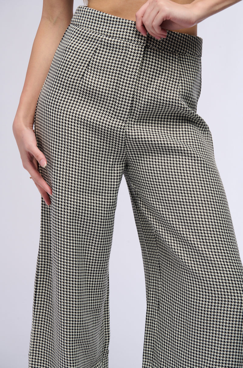 BUSINESS CASUAL HOUNDSTOOTH WIDE LEG WOVEN TROUSER