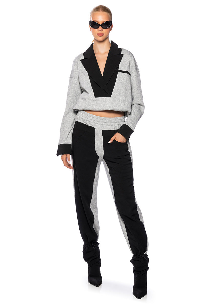 BUSINESS CASUAL PULLOVER