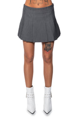 BUSINESS MEETS FASHION MINI SKIRT