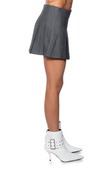 BUSINESS MEETS FASHION MINI SKIRT