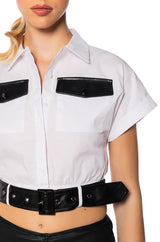 BUTTON DOWN SHORT SLEEVE SHIRT WITH BELT DETAIL