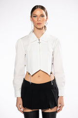 CARRIED AWAY CROPPED BUTTON DOWN TOP
