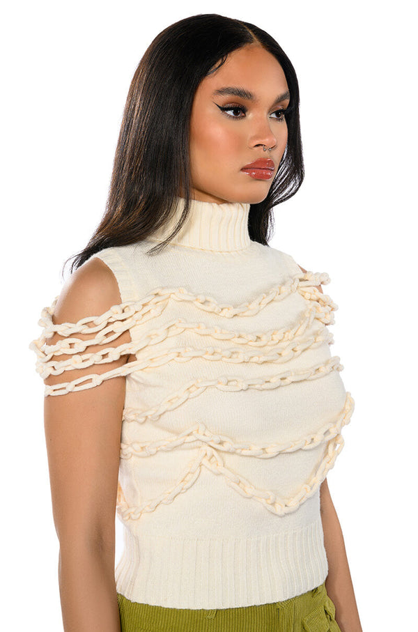 CHAIN LINK DETAIL SLEEVELESS TURTLENECK SWEATER