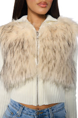 COLDEST WINTER ZIP UP FAUX FUR TRIM KNIT SWEATER IN IVORY