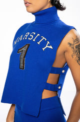 COLLEGIATE VARSITY BLUES SLEEVELESS TURTLENECK SWEATER