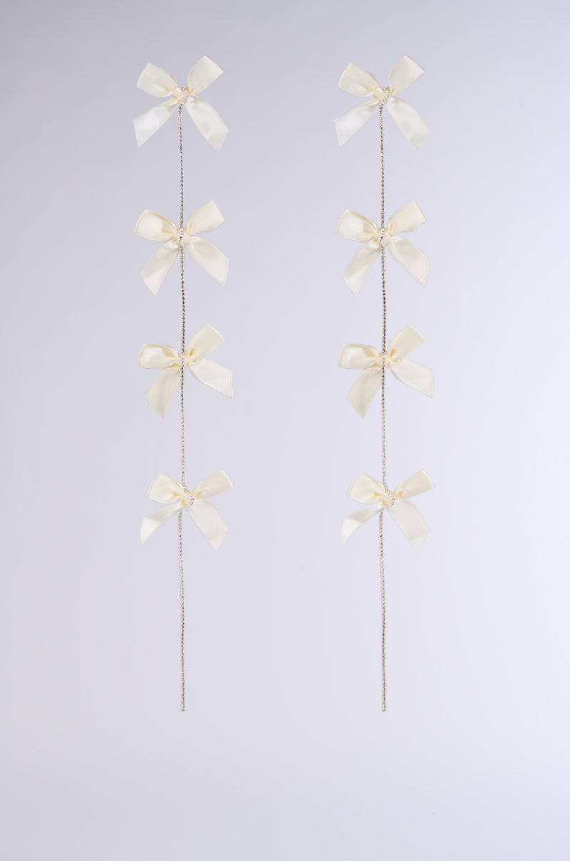 COQUETTE DREAMING EARRINGS