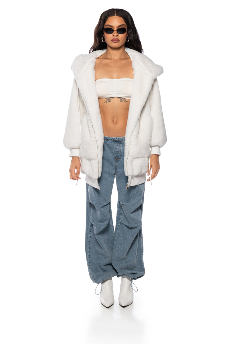RZA LONG COMFY FAUX FUR HOODIE IN WHITE