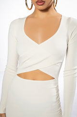 CUT OUT FOR IT LONG SLEEVE SIDE CUT OUT BODYCON MIDID DRESS