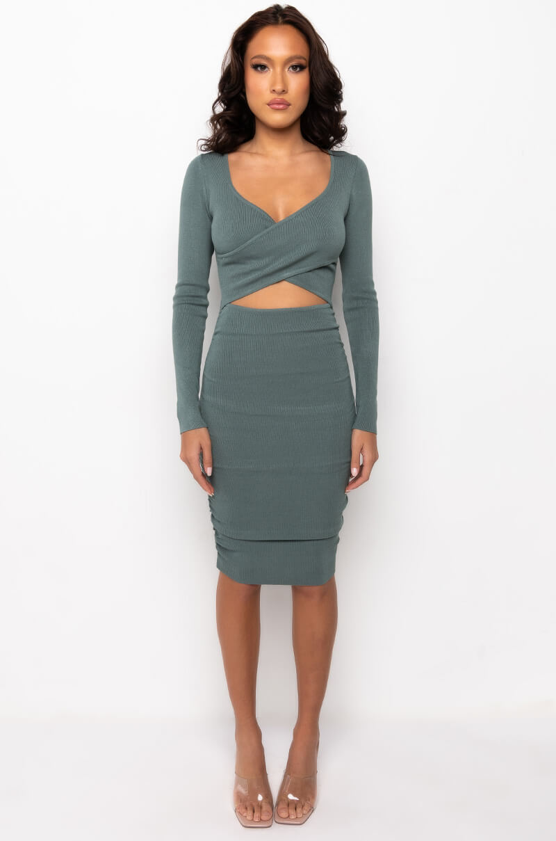 CUT OUT FOR IT LONG SLEEVE SIDE CUT OUT BODYCON MIDID DRESS