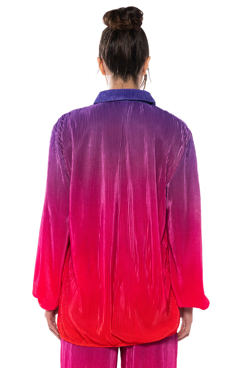 DAY TO NIGHT PLEATED SATIN BUTTON DOWN