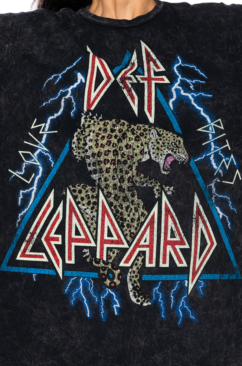 DEF LEPPARD ONE SIZE ACID WASH TEE
