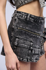 DOWNTOWN HIGH WAISTED STRAPPY DENIM SKORT