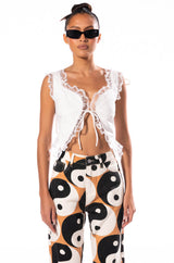 DREAMY TIE FRONT LACE DETAIL SLEEVELESS BLOUSE