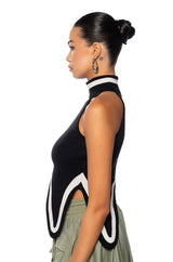 DRIP SLEEVELESS TURTLENECK SWEATER