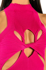 DYNAMITE MOCK NECK TWIST DETAIL SLEEVELESS KNIT TOP