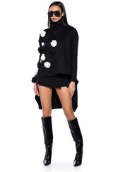 ELLA FLOWER DETAIL PULL OVER TURTLENECK SWEATSHIRT
