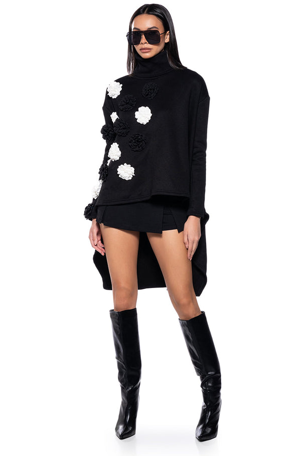 ELLA FLOWER DETAIL PULL OVER TURTLENECK SWEATSHIRT