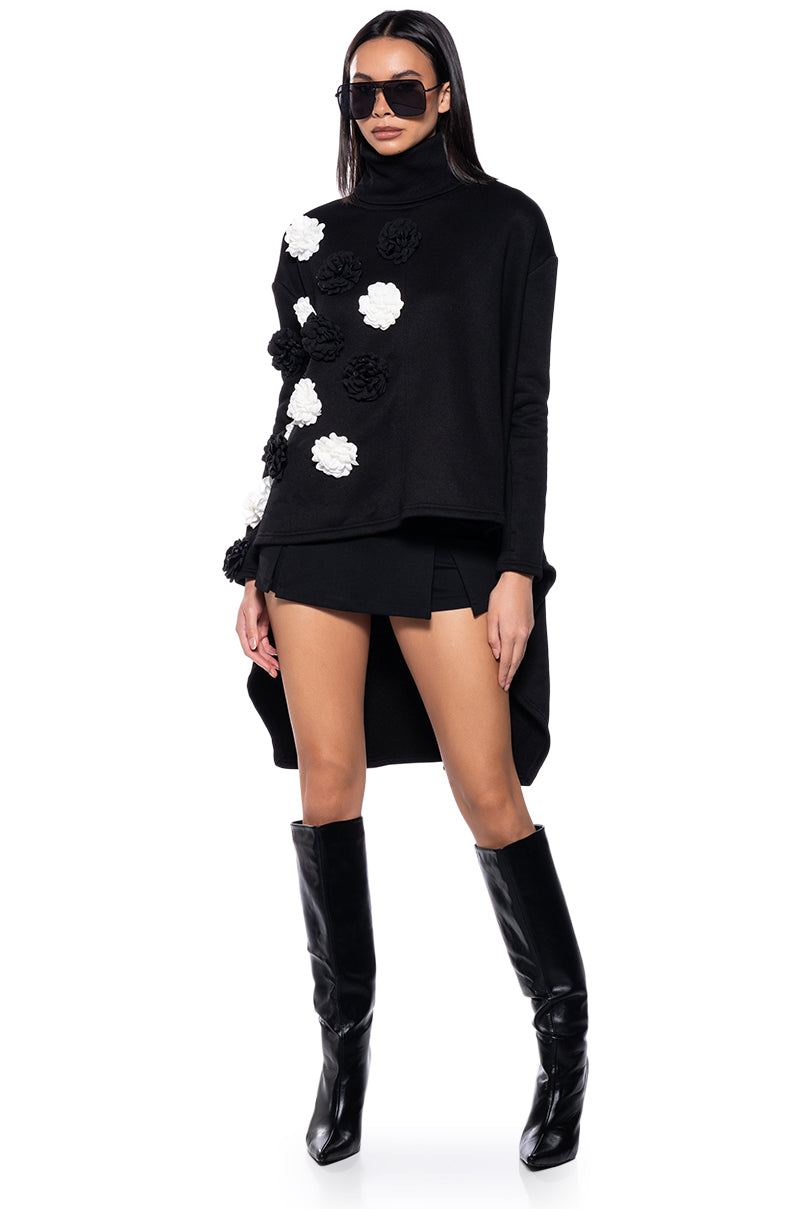 ELLA FLOWER DETAIL PULL OVER TURTLENECK SWEATSHIRT